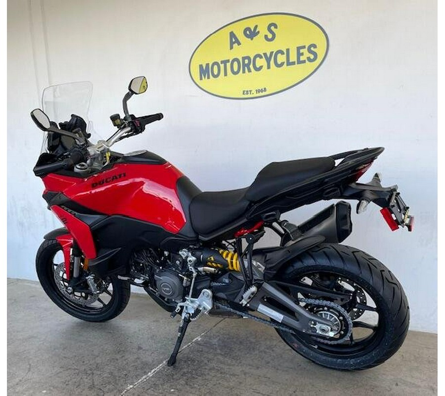 2025 Ducati MULTISTRADA V2