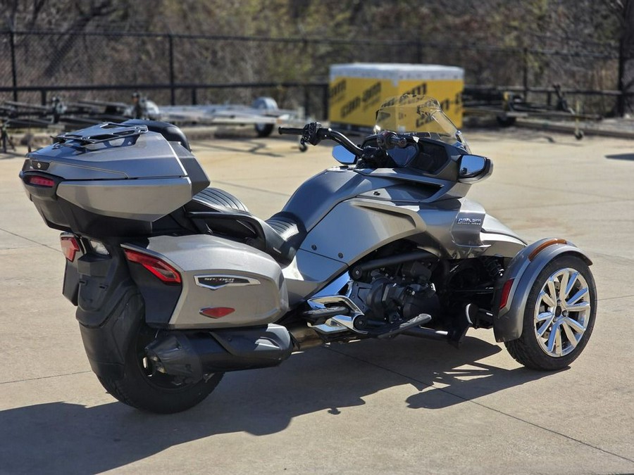 2017 Can-Am® Spyder® F3 Limited 6-Speed Semi-Automatic (SE6)