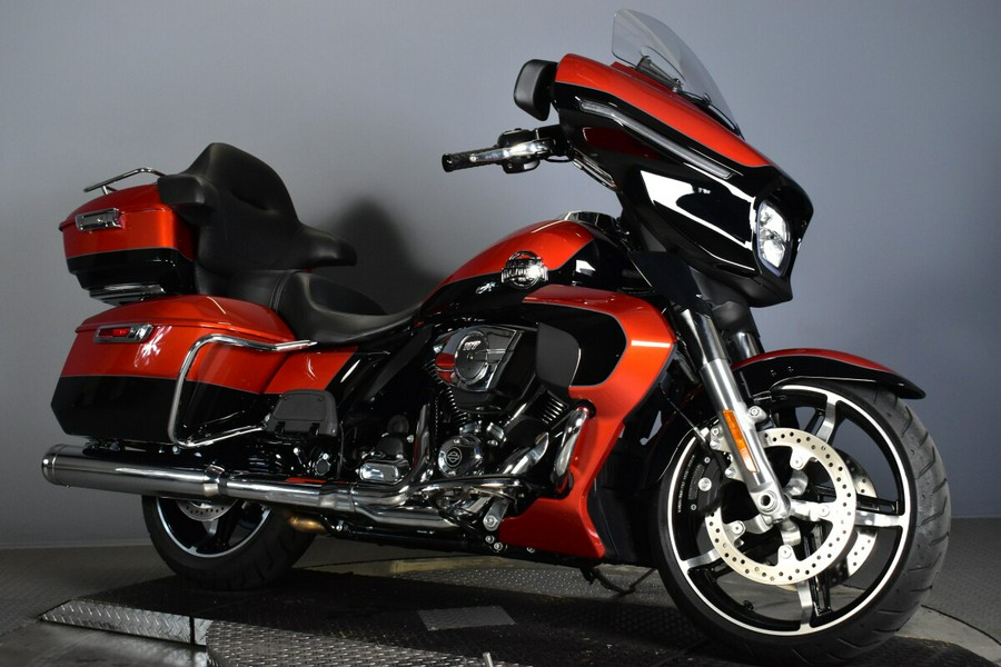 2025 Harley-Davidson Street Glide Ultra