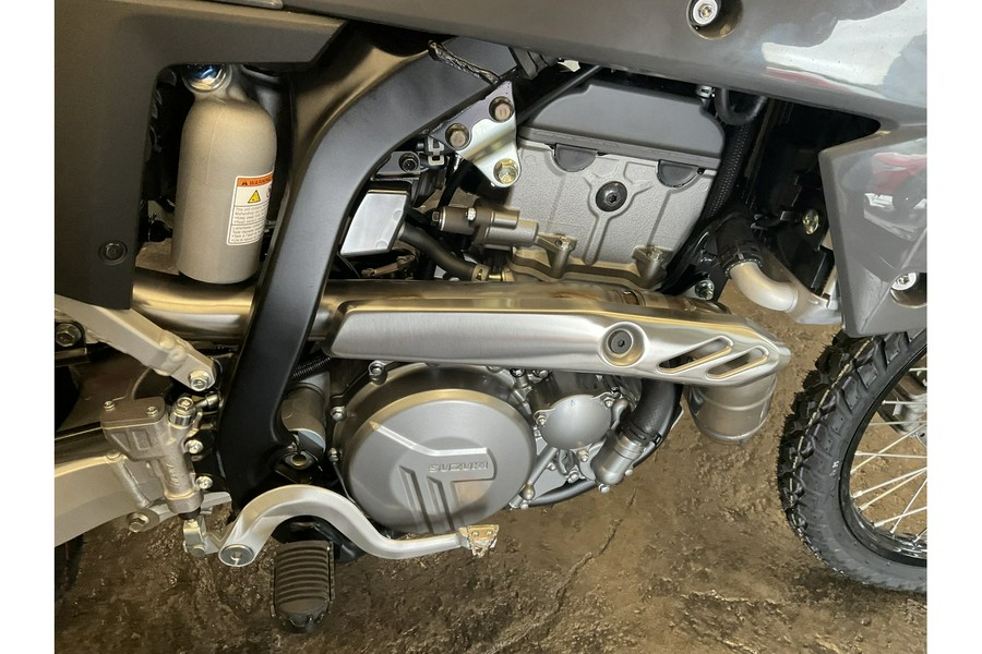 2025 DR-Z 4S Base - Suzuki