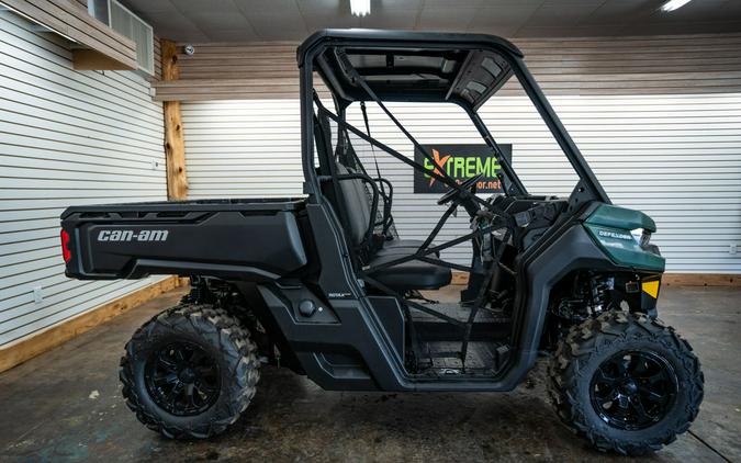 2025 Can-Am® Defender DPS HD7 Compass Green