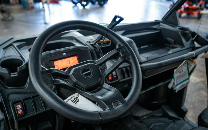 2025 Can-Am® Defender DPS HD7 Compass Green