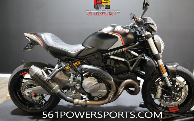 2020 Ducati Monster 821 Stealth Review (15 Fast Facts)