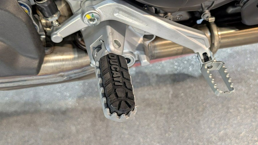 2025 Ducati Multistrada V2