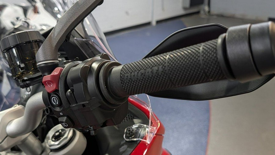 2025 Ducati Multistrada V2