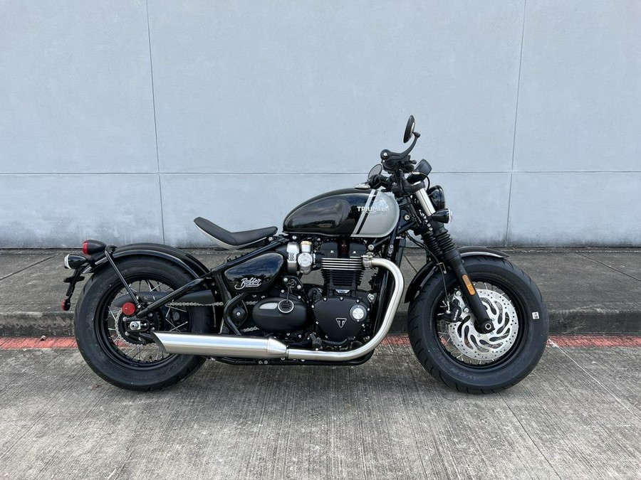 2024 Triumph Bonneville Bobber Jet Black/Ash Gray