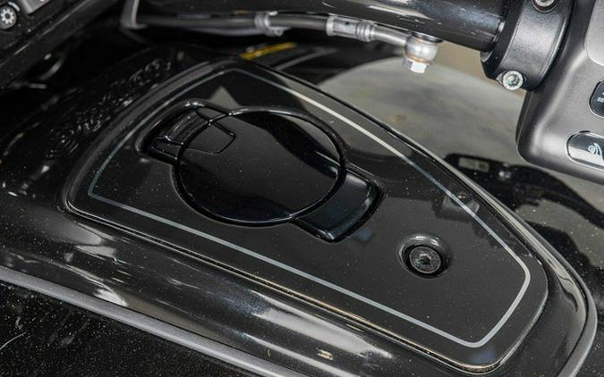 2026 Indian Challenger Dark Horse 112 w/PowerBand Audio Blac