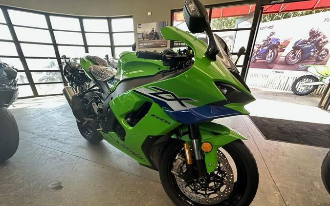 2026 Kawasaki Ninja® ZX™-10R Base