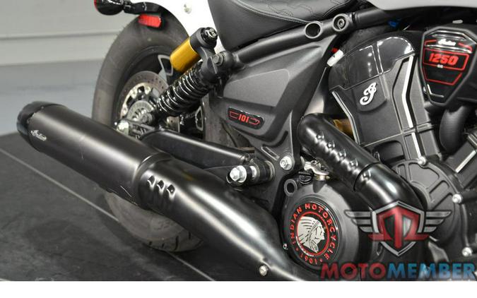 2025 Indian Motorcycle 101 SCOUT Ghost White Metallic with Graphics