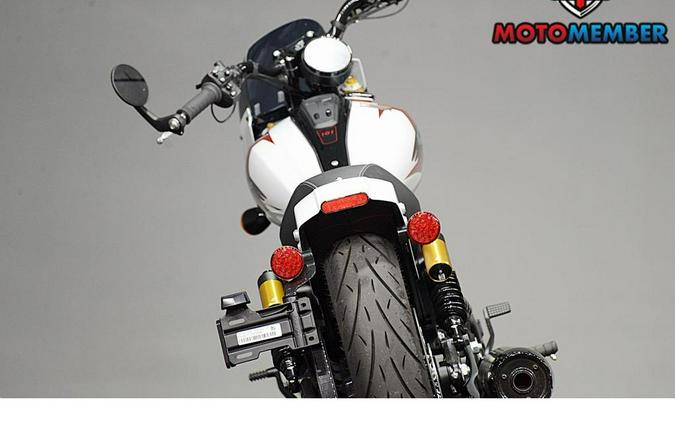 2025 Indian Motorcycle 101 SCOUT Ghost White Metallic with Graphics
