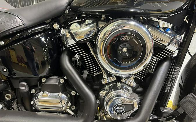 2026 Harley-Davidson FLHC - Heritage Classic FLHC