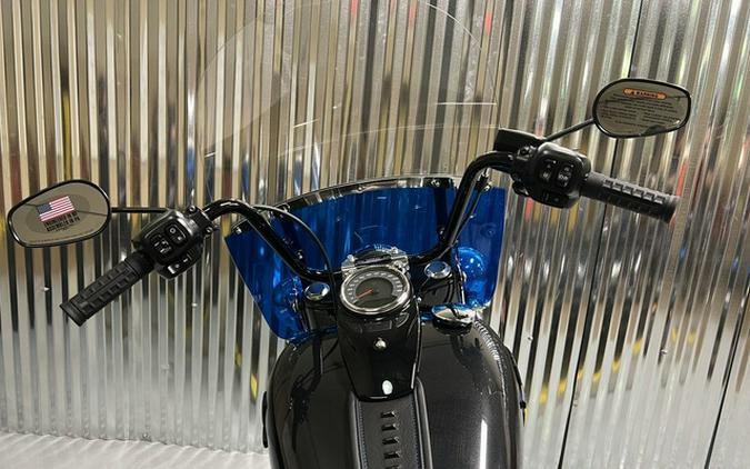 2026 Harley-Davidson FLHC - Heritage Classic FLHC