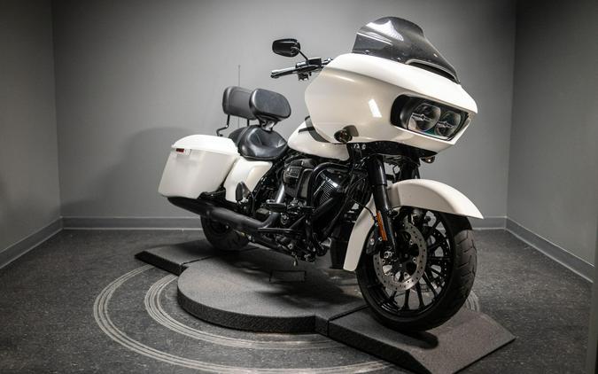 2018 Road Glide Special (FLTRXS)
