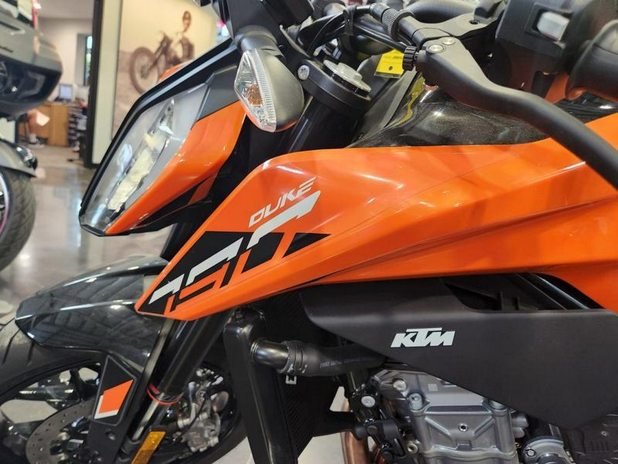 2024 KTM 790 Duke