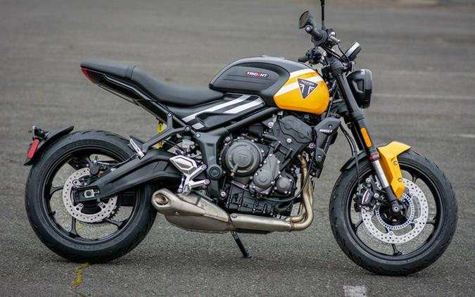 2025 Triumph Trident 660 Cosmic Yellow/Sapphire Black