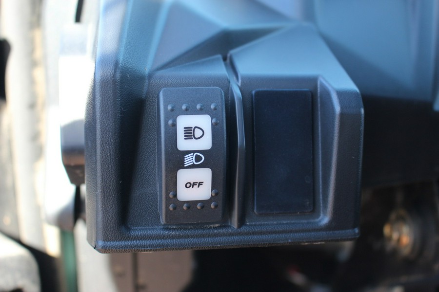 2025 Can-Am SSV COM MAX DPS 60 1000R GN 25 DPS 1000R