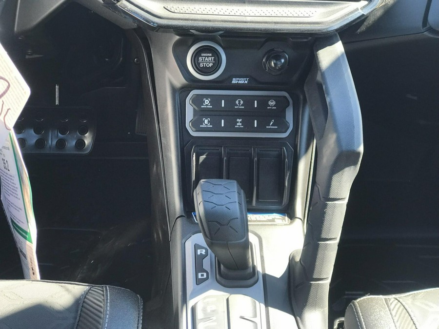 2026 Can-Am MAVERICK R MAX X RS 999T DCT