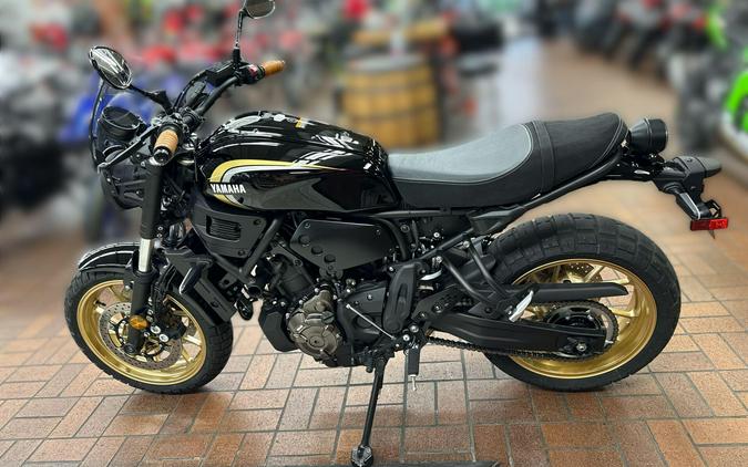 2025 Yamaha XSR700