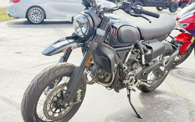 2022 Ducati Scrambler Urban Motard Demo