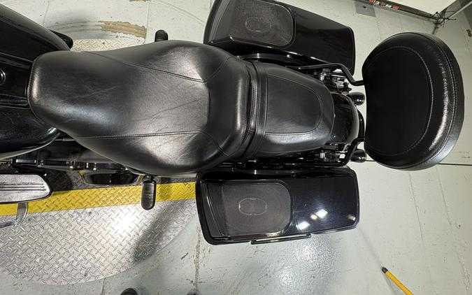 2013 Harley-Davidson® Street Glide® Midnight Pearl