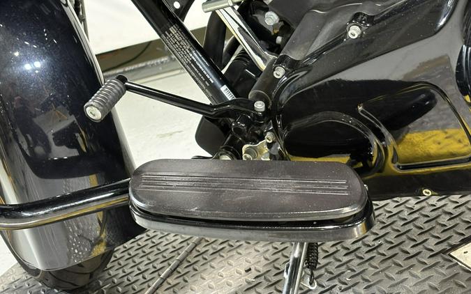 2013 Harley-Davidson® Street Glide® Midnight Pearl