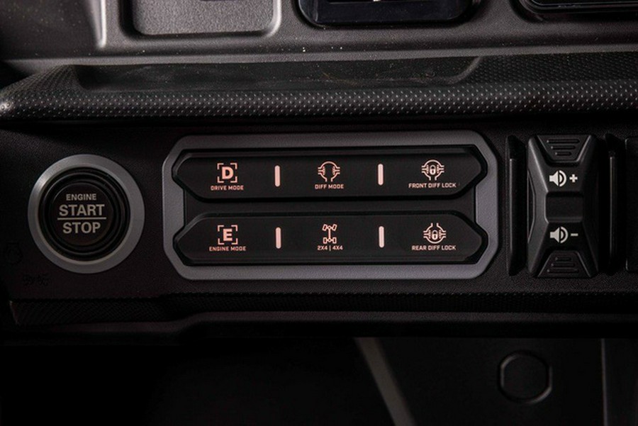 2026 Can-Am Defender MAX Limited HD11 Desert Tan & Carbon Blac