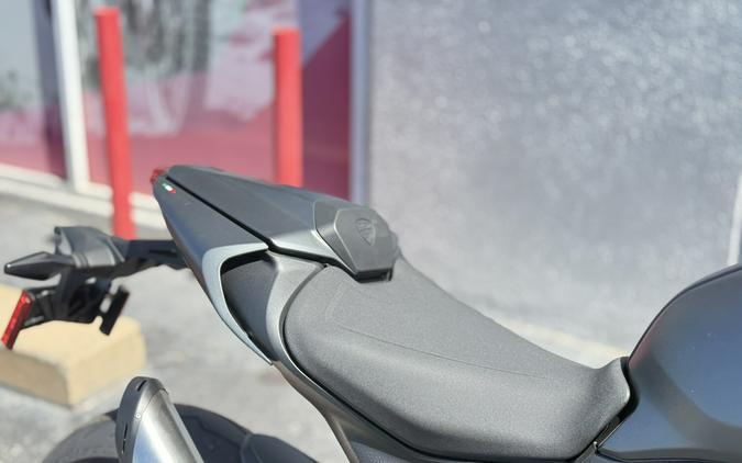2025 Ducati Monster Plus Aviator Grey - 009847