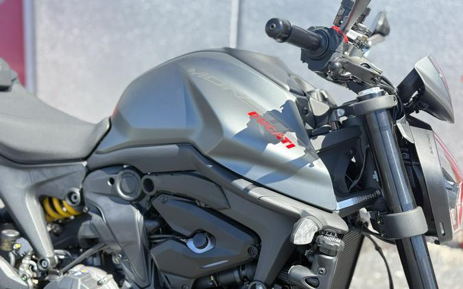 2025 Ducati Monster Plus Aviator Grey - 009847