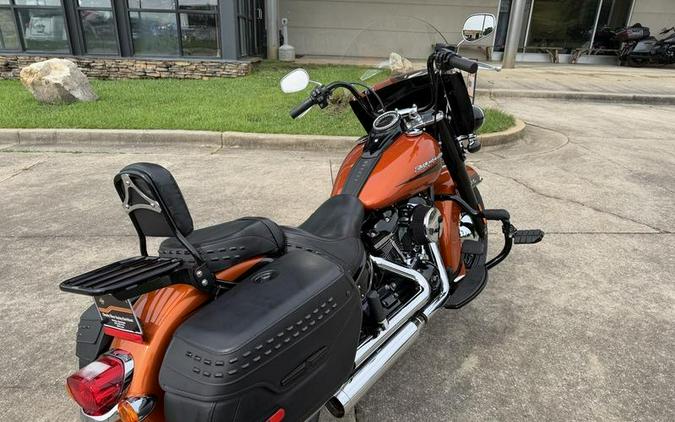 2020 Harley-Davidson® FLHCS - Heritage Classic 114