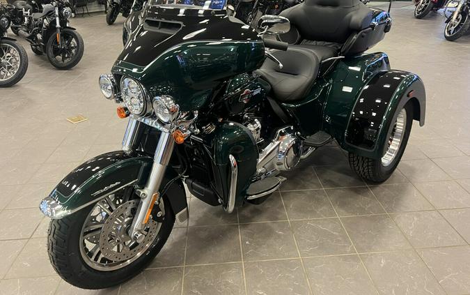 2024 Harley-Davidson Tri-Glide Ultra FLHTCUTG