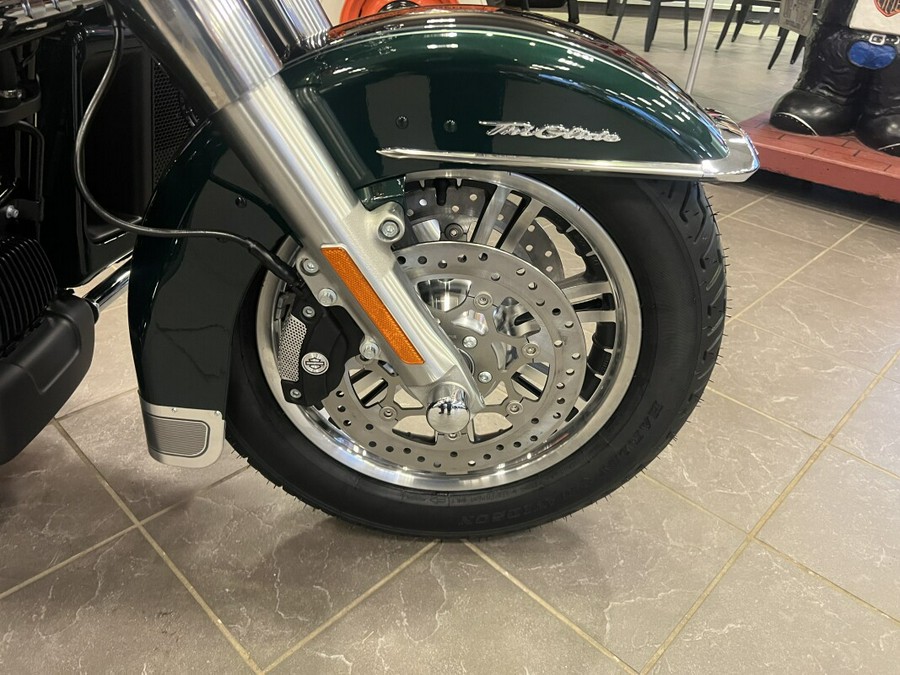 2024 Harley-Davidson Tri-Glide Ultra FLHTCUTG