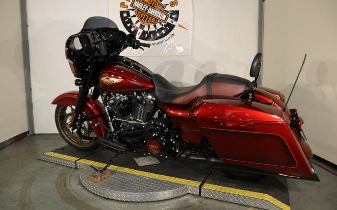 2023 Harley-Davidson Street Glide HI-FI Magenta/Birch White