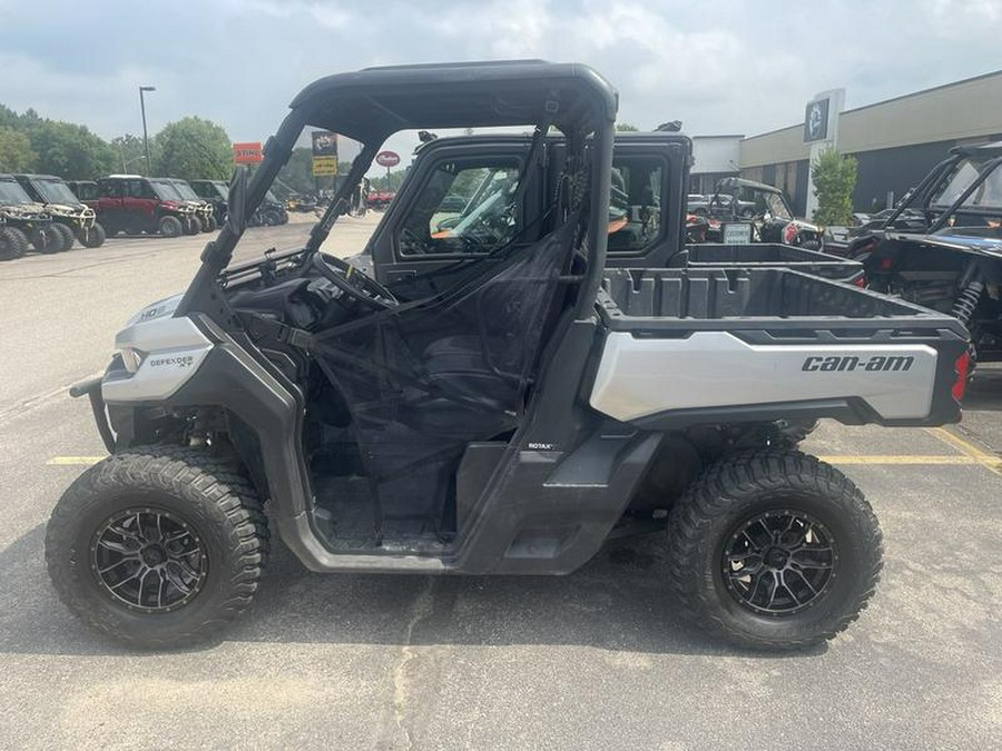 2019 Can-Am® Defender XT™ HD8