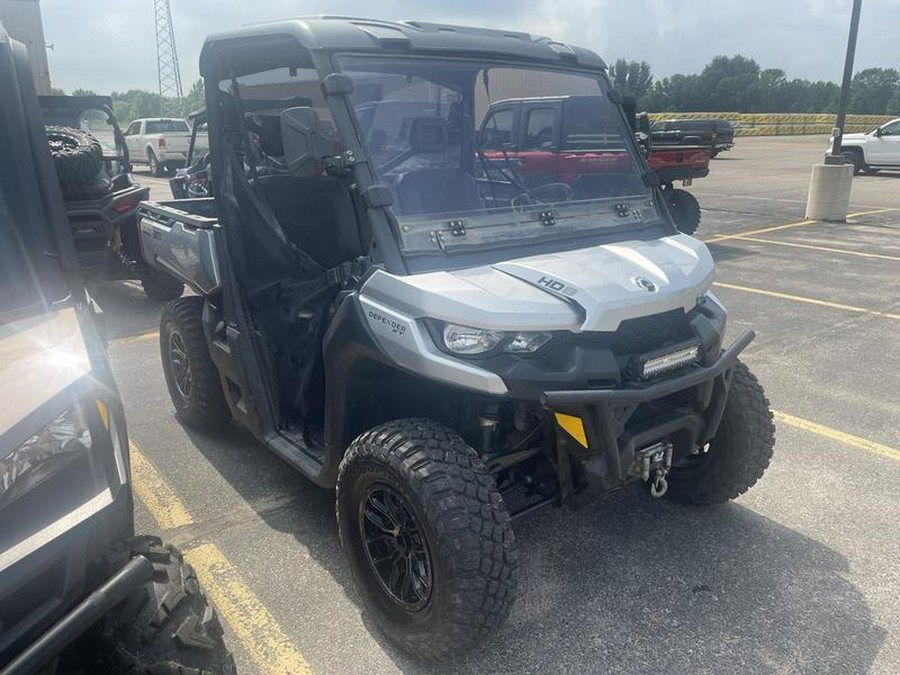 2019 Can-Am® Defender XT™ HD8