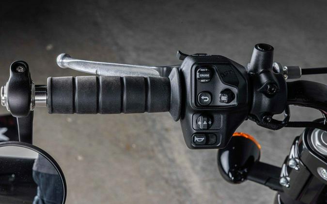 2026 Indian Scout Bobber Limited +Tech Maroon Metallic Smoke