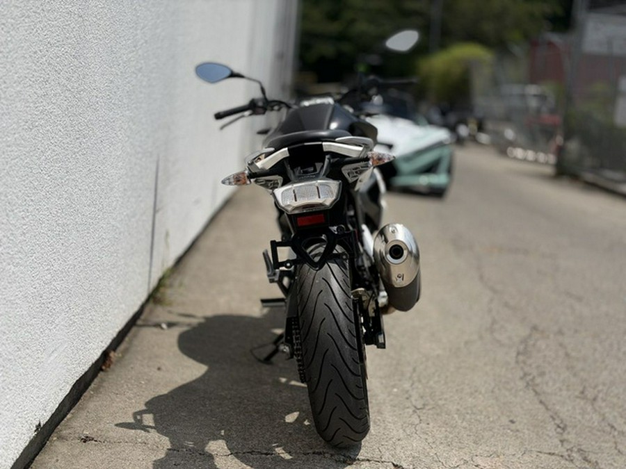 2019 BMW G 310 R Pearl White Metallic
