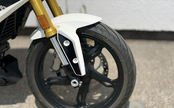2019 BMW G 310 R Pearl White Metallic