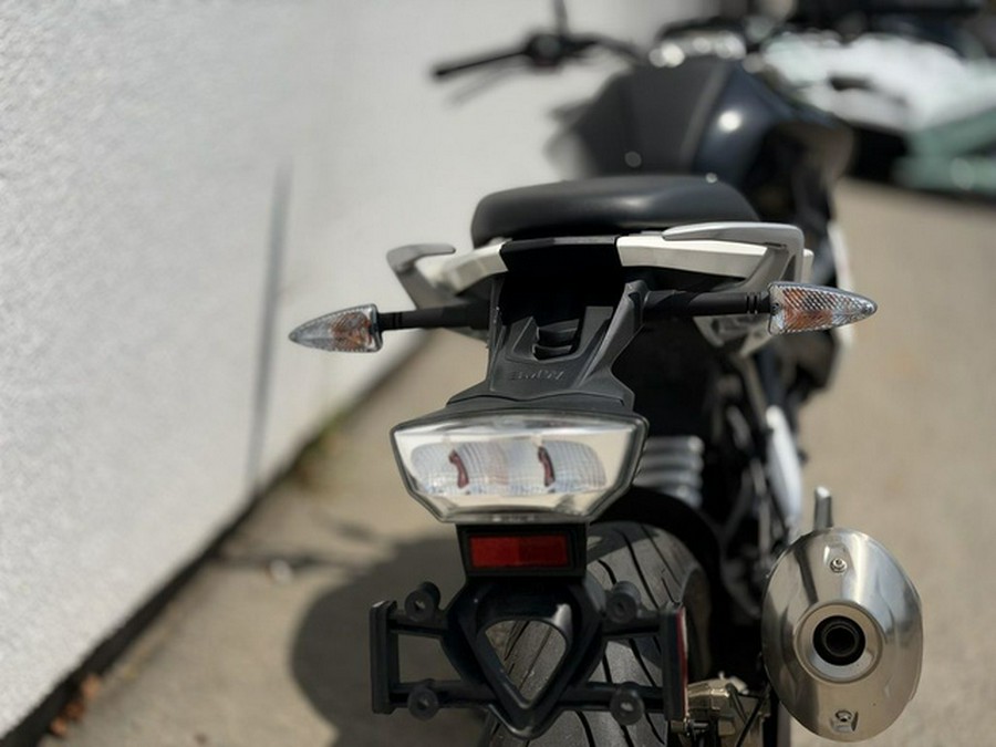 2019 BMW G 310 R Pearl White Metallic