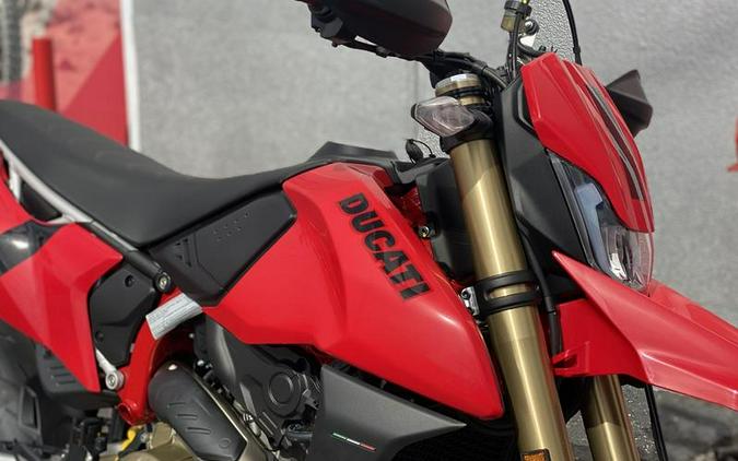 2024 Ducati Hypermotard 698 Mono Red