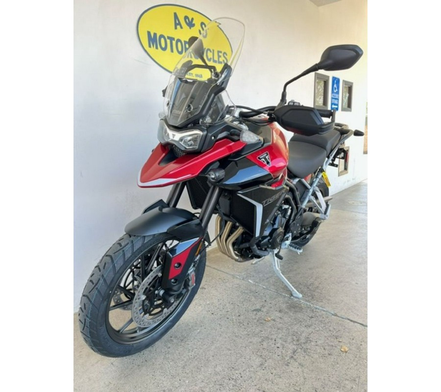 2024 Triumph Tiger 900 GT Pro Carnival Red / Sapphire Black