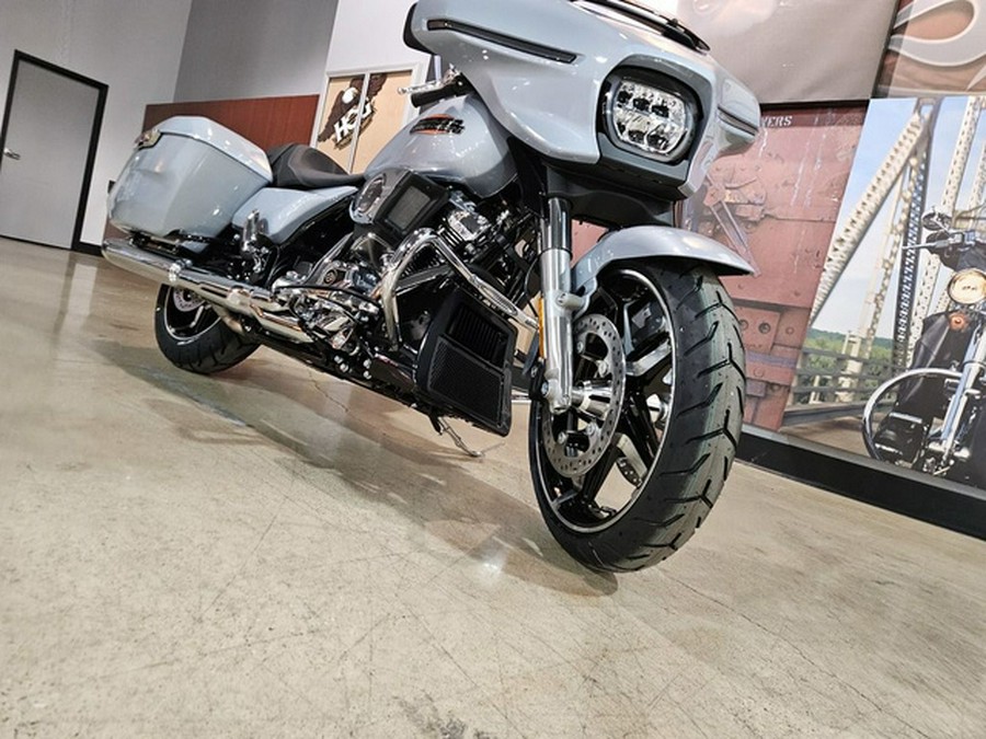 2025 Harley-Davidson FLHX - Street Glide