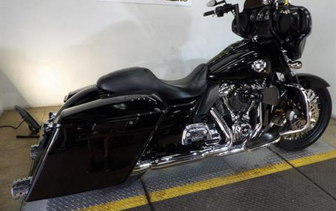 2017 Harley-Davidson Street Glide®