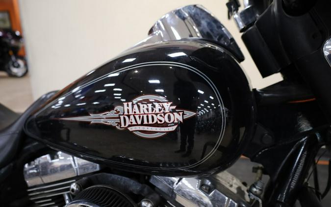 FLHTC 2011 Electra Glide® Classic