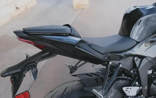 2026 KAWASAKI NINJA ZX-6R ABS
