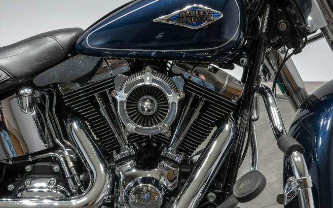 2012 HARLEY-DAVIDSON FLSTC HERITAGE CLASSIC in Big Blue Pearl