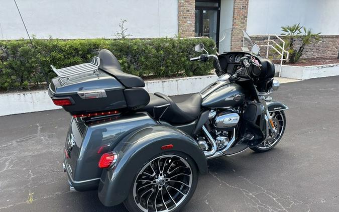 2025 Harley-Davidson Trike FLHTCUTG - Tri Glide Ultra