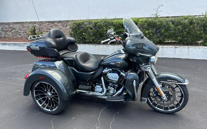 2025 Harley-Davidson Trike FLHTCUTG - Tri Glide Ultra