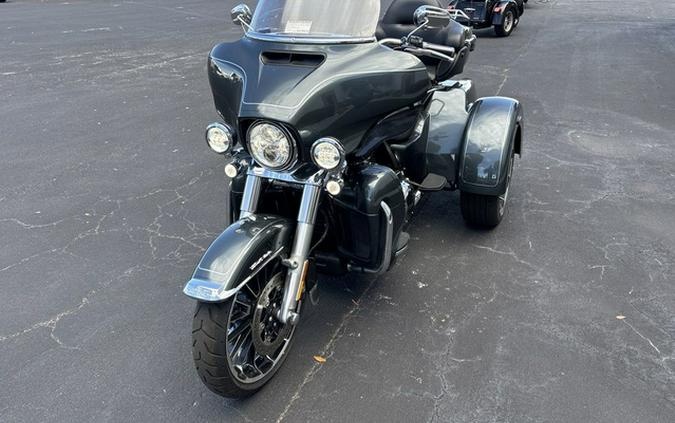 2025 Harley-Davidson Trike FLHTCUTG - Tri Glide Ultra