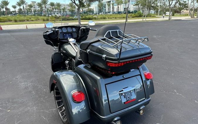 2025 Harley-Davidson Trike FLHTCUTG - Tri Glide Ultra