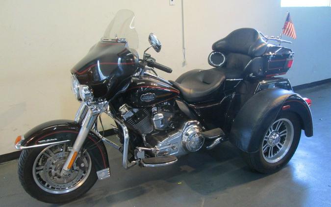 2011 Harley-Davidson® FLHTCUTG - Tri Glide® Ultra Classic®